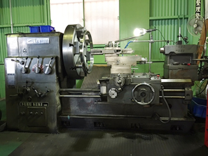 汎用旋盤